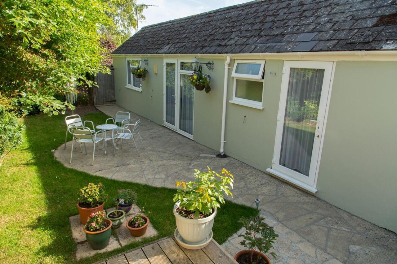 Bramlies Bed & Breakfast Dorchester Exterior photo